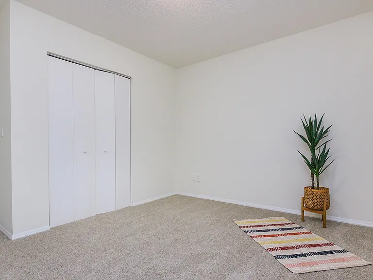 Antiqua Apartments — Photo 42