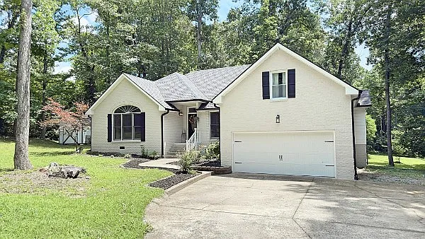 1681 Adswood Rd — Photo 2