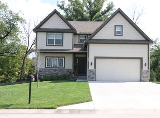 5009 NW Timberline Dr, Riverside, MO 64150