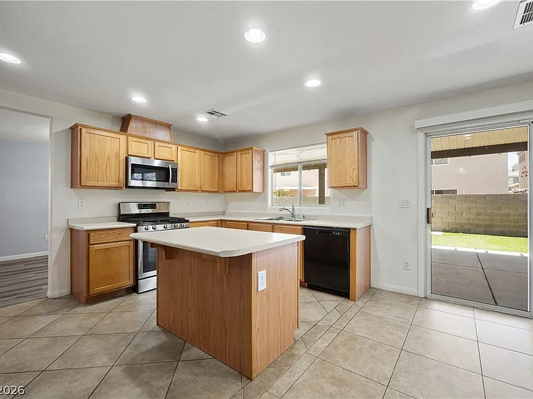 8907 W Torino Ave — Photo 43