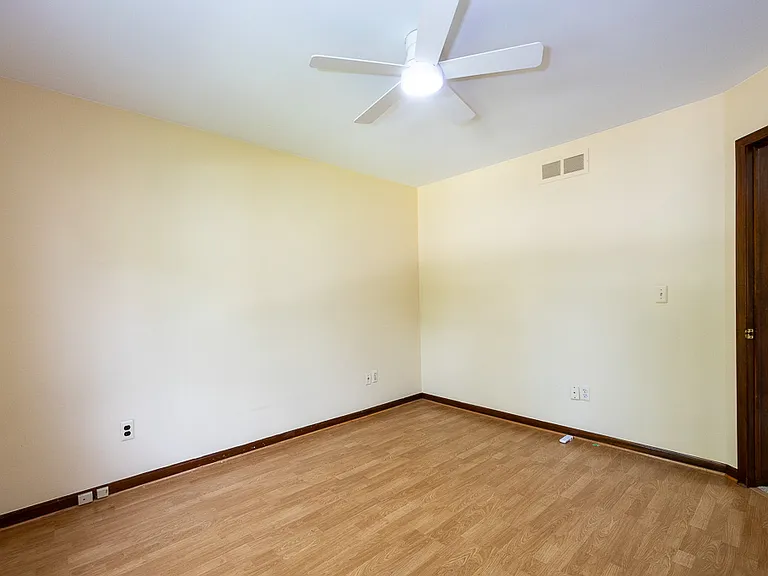 6275 Fairbrook Ct — Photo 14