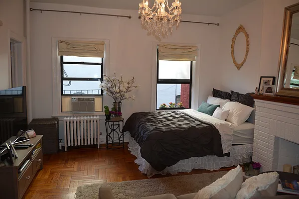 Rented by Brown Harris Stevens | media 12