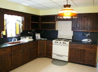 16 Union Blvd, Wallington, NJ 07057
