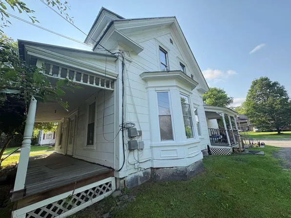 731 Hill Street, Lyndon, VT 05851