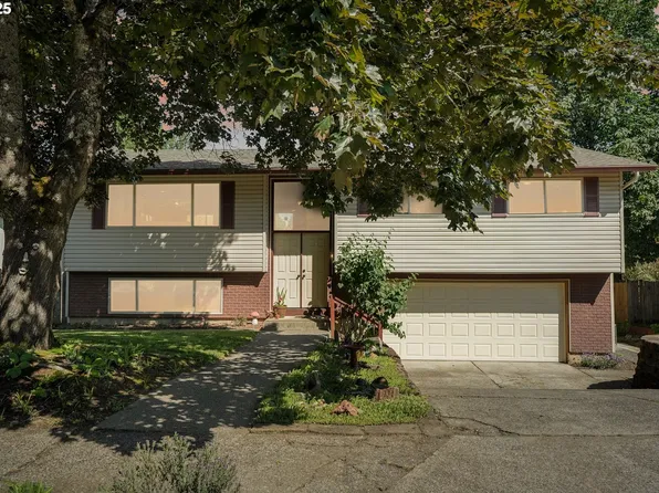 641 SW 4th St, Gresham, OR 97080