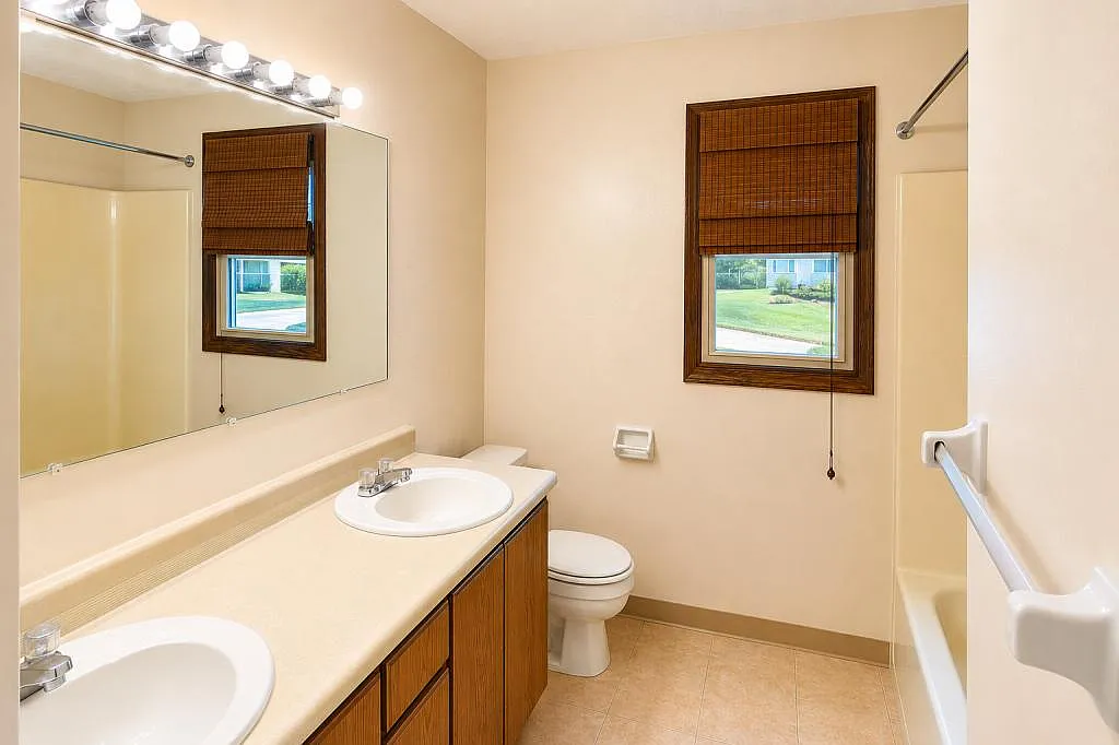 6402 St Andrews Dr Unit 3 — Photo 4