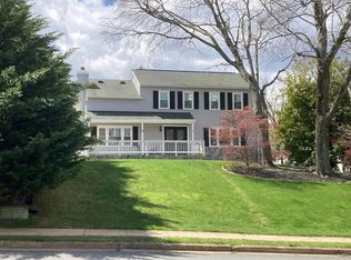 6511 Cape Ct, Falls Church, VA 22043