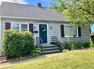 1041 W 33rd St, Erie, PA 16508