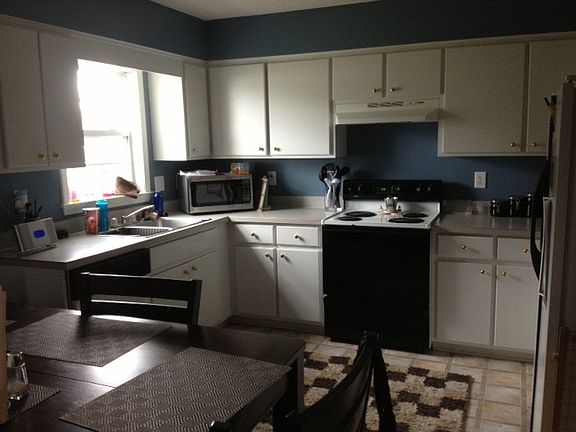 Eat in Kitchen