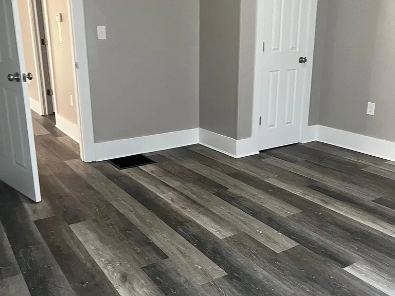 2233 English Ave — Photo 13