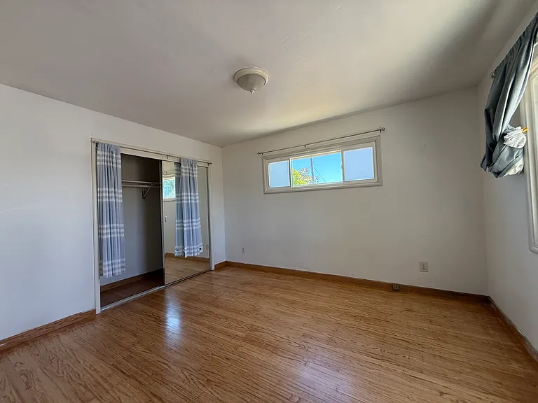 19227 Vaughn Ave — Photo 11