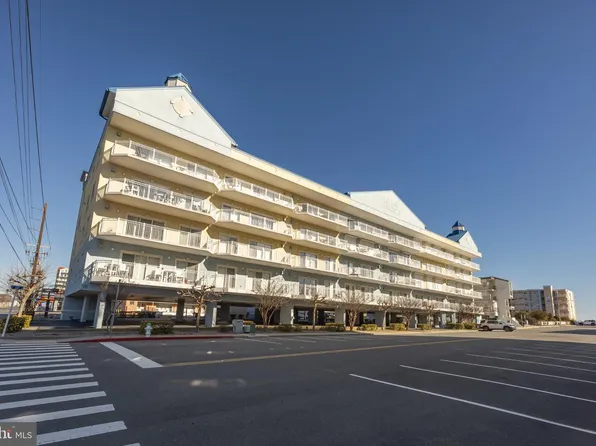 16 138th St Unit 403, Ocean City, MD 21842