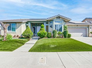 5767 E Garrett Ave, Fresno, CA
