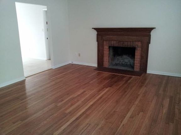 2nd image of 186 Cornell Dr