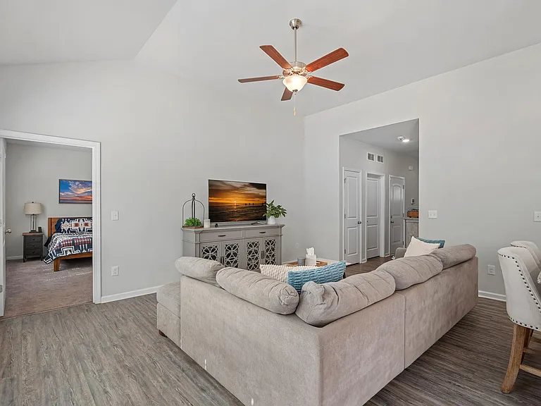 3739 Berry Dr — Photo 10
