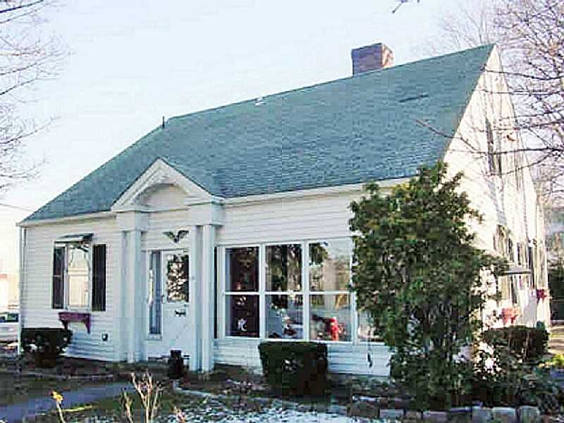 1st image of 790 Hartford Ave