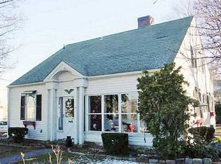 790 Hartford Ave, Johnston, RI 02919