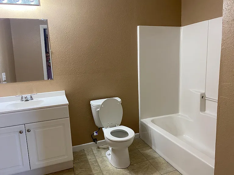 1602 Slack St — Photo 3
