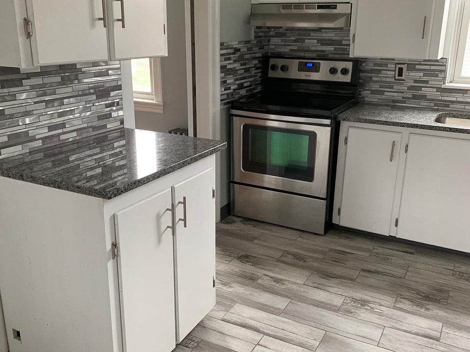 1st image of 128 Central Ave #2