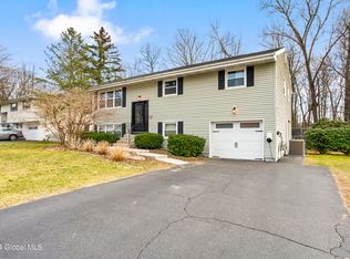 14 S Royal Dr, Albany, NY 12205