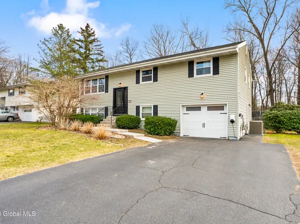 14 S Royal Drive, Albany, NY 12205