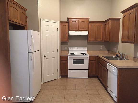 3rd image of 3400 E Fairmont St #3022874