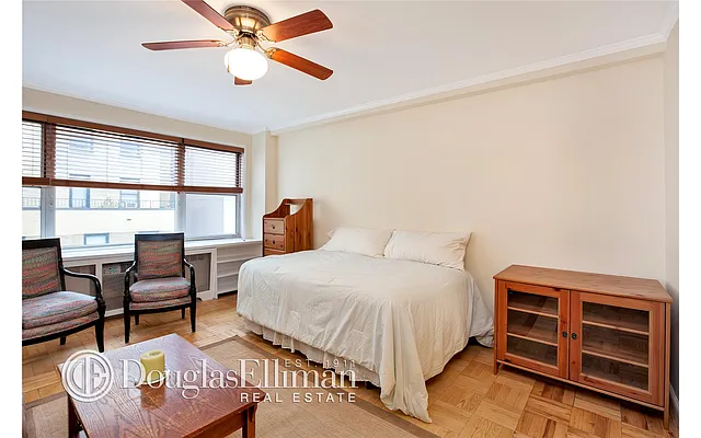 Sold by Douglas Elliman | media 14