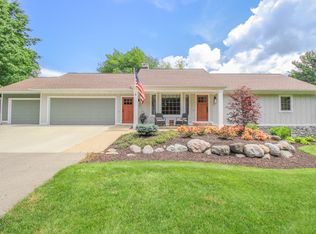 17001 Lakeview Ave, Holland, MI 49424