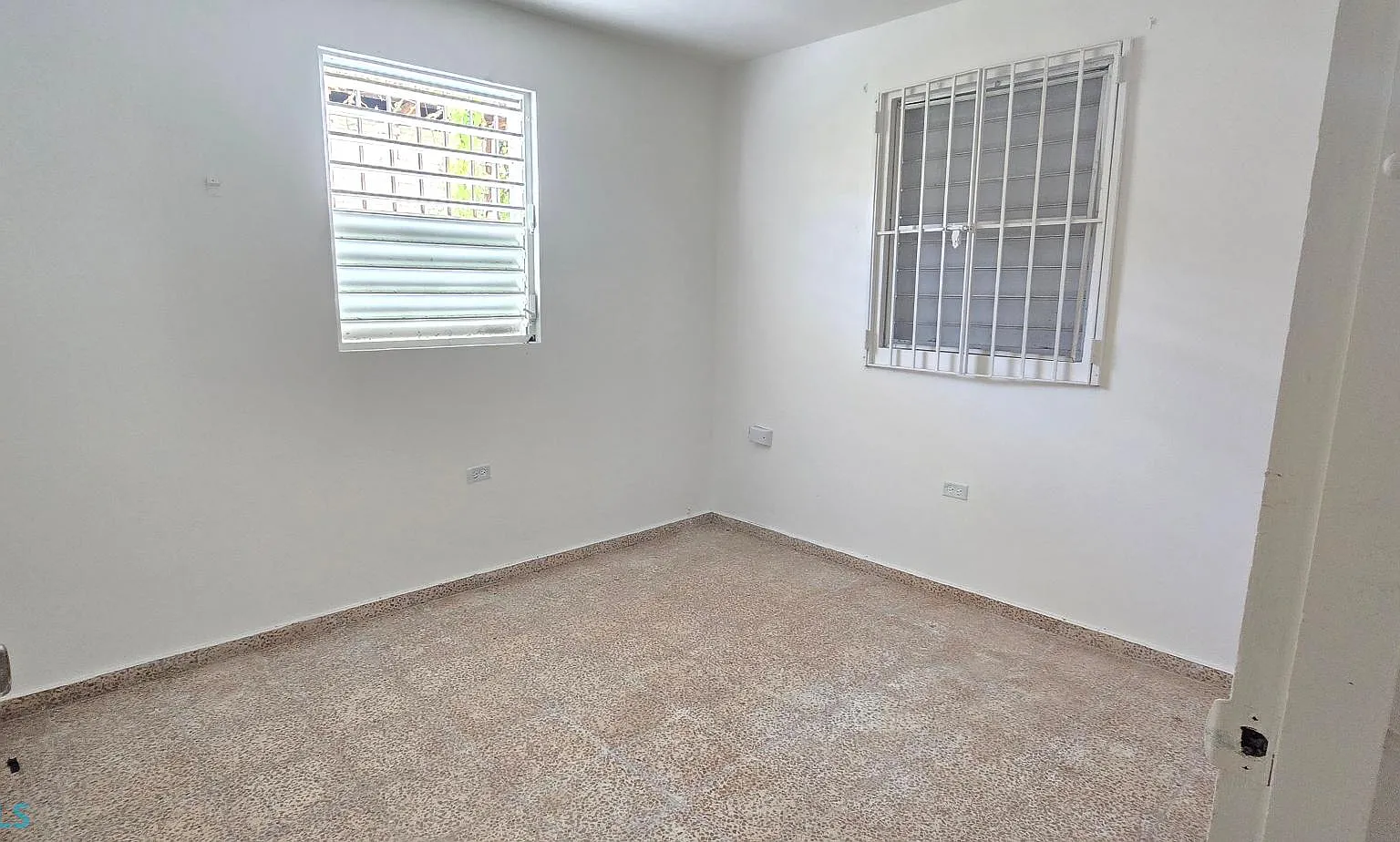 1 bed, 1.0 bath, 341 sqft, $525 — Photo 3