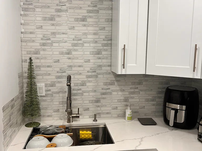 1740 NW North River Dr #523 — Photo 5