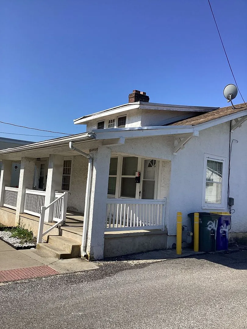 West York Area Home. — Photo 1