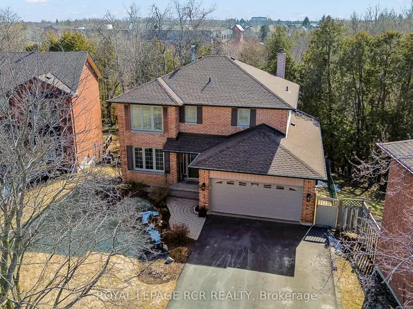 95 Meadow Dr, Orangeville, ON L9W 4K8