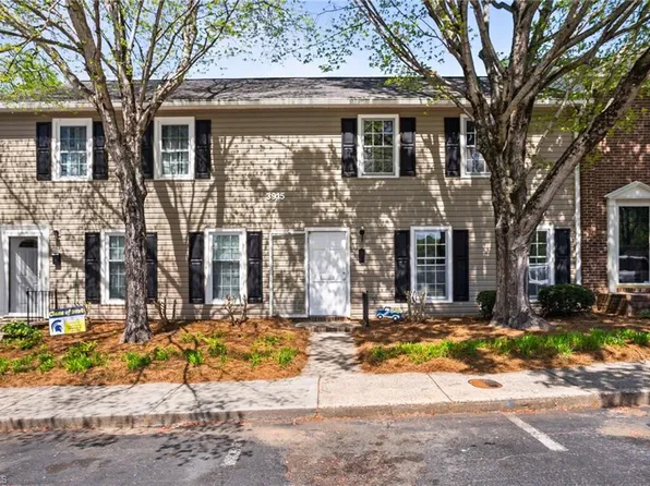 3915 E Valley Ct Unit D, Winston Salem, NC 27106