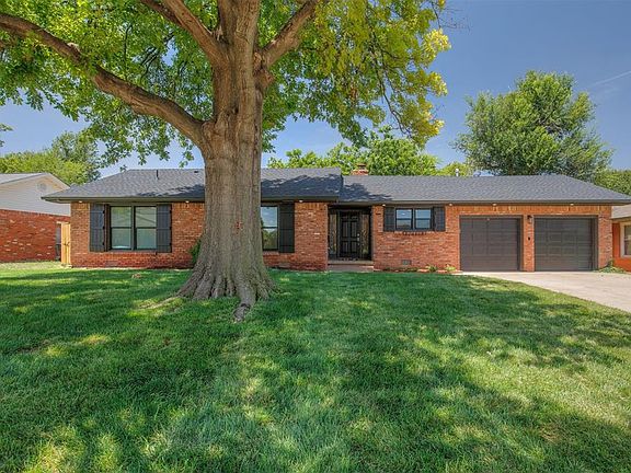 3rd image of 9905 Chesterton Pl