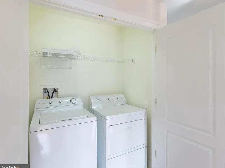 9588 Lagersfield Cir — Photo 35