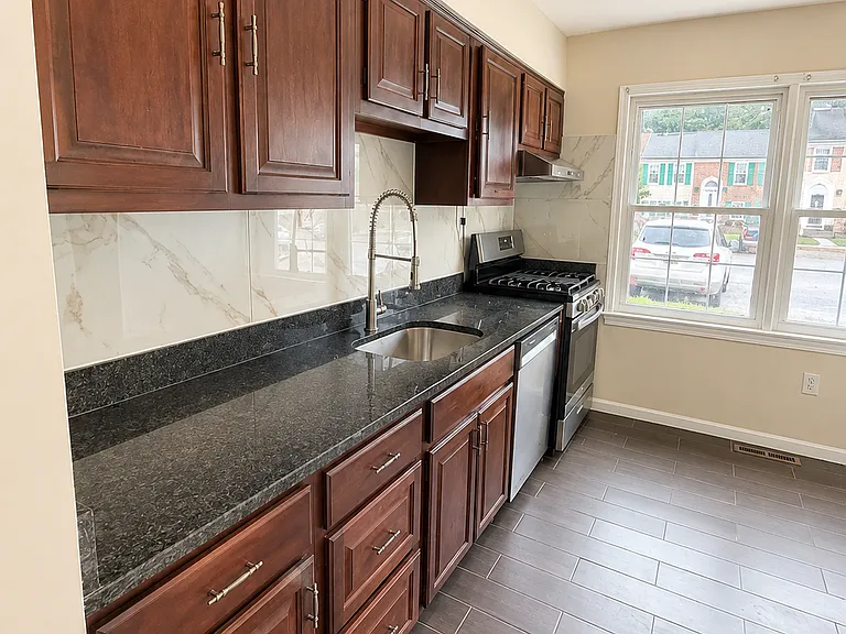 5927 Grand Banks Rd — Photo 3