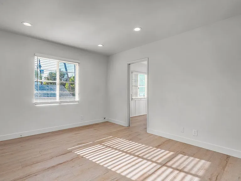 2826 Avenel St #2 — Photo 6