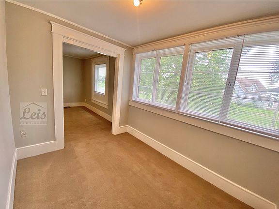 4th image of 222 1/2 Oakwood St #2