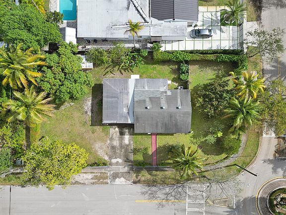 4th image of 14115 NE 11th Avenue