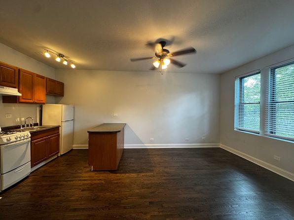1344 W Lunt Ave APT 206