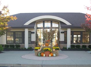 282 Park Meadow Dr, Batavia, OH 45103