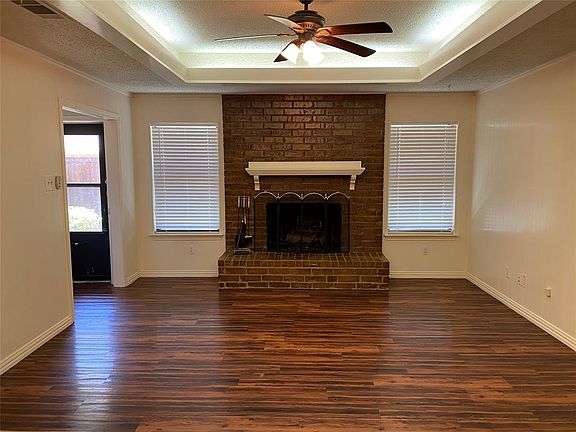 4th image of 2828 Townbluff Dr