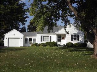 49 Morncrest Dr, Rochester, NY 14624