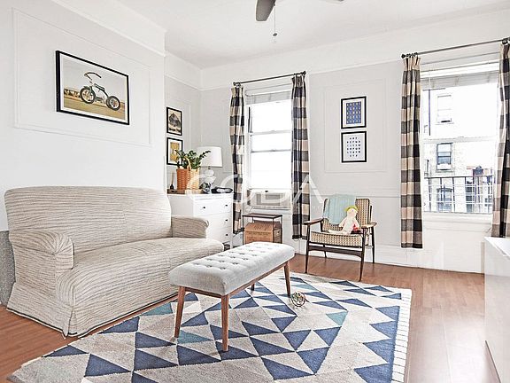 4th image of 579 Leonard St APT 2