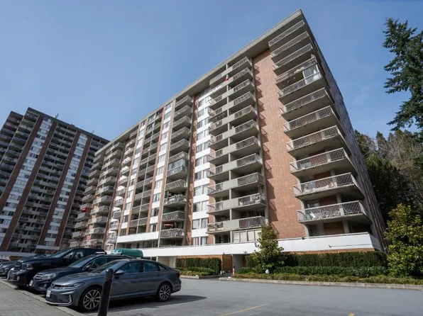 2012 Fullerton Ave #706, North Vancouver, BC V7P 3E3