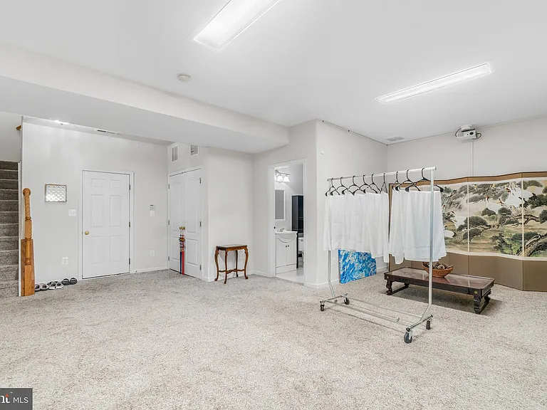 43729 Stoke Chapel Ter — Photo 28