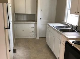 3847 N East Court Dr, Decatur, IL 62526