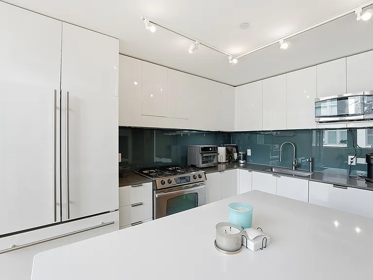 50 Dey St #Penthouse 600 — Photo 7