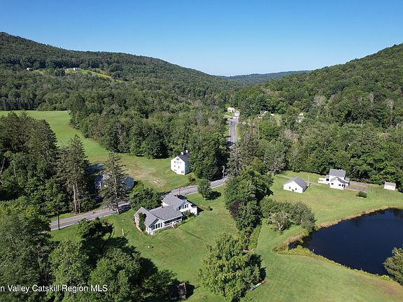 3rd image of 600 Jeffersonville North Branch Road