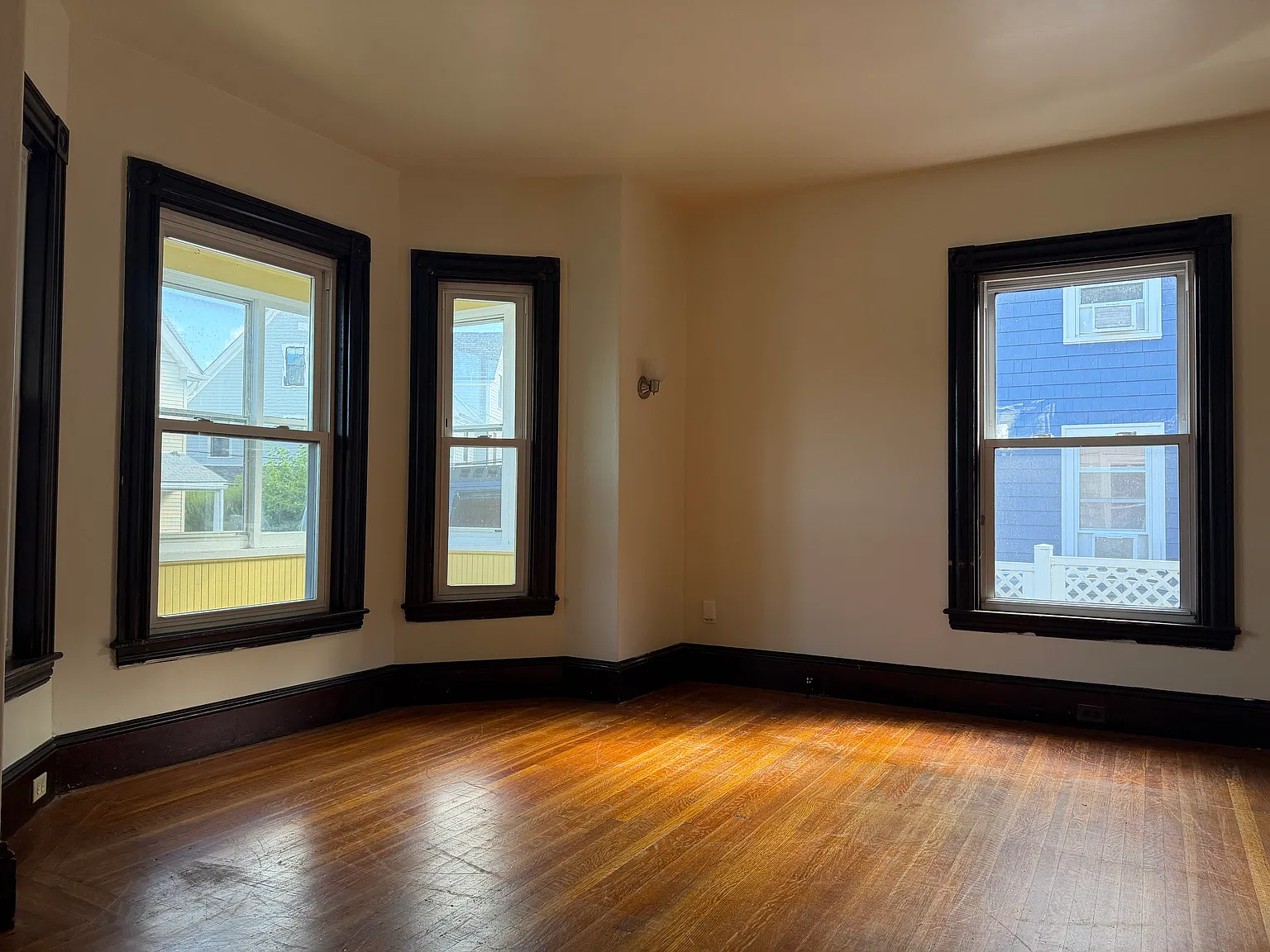 4 Barstow St — Photo 4